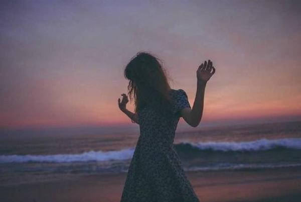 每个失望都用三个词失去了：我想