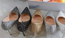 穿高跟鞋脚疼的搞笑说说