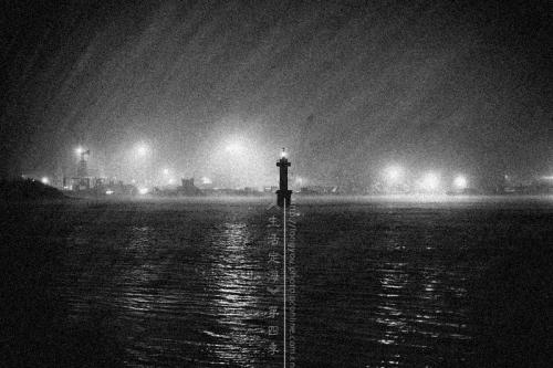 例如所谓的感情冷漠和朋友的残酷无情