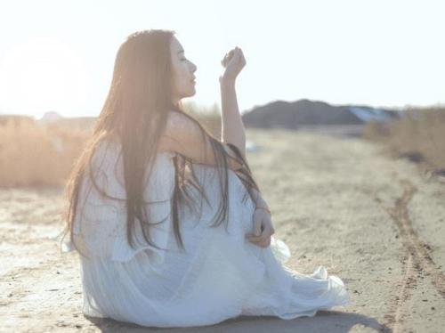 原谅我把你当作一个陌生人