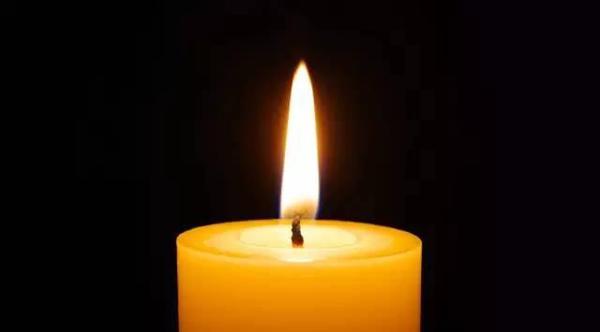 就像陶瓷一样脆弱