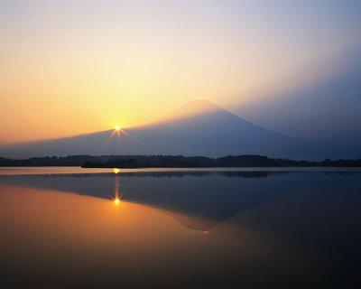 当生活变成黑色和幽默的时候