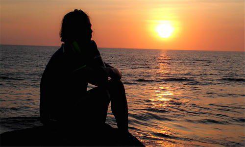 爱一个人实际上很简单