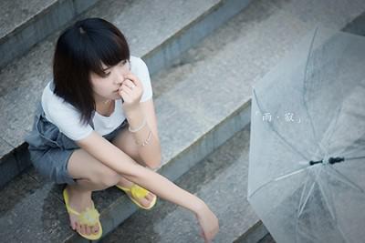 以下是编辑为亲人所爱的每个人编写的一句话