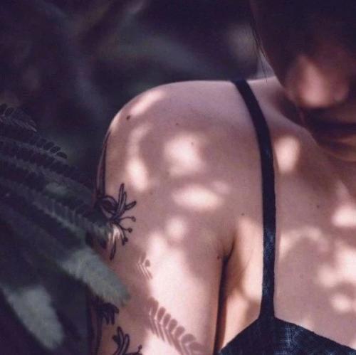 人们的生活有时非常脆弱