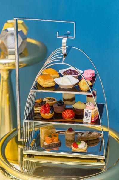 编辑编写了一些关于幸福和幸福的经典句子来谈论情绪