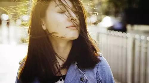 有些人像流星一样相遇