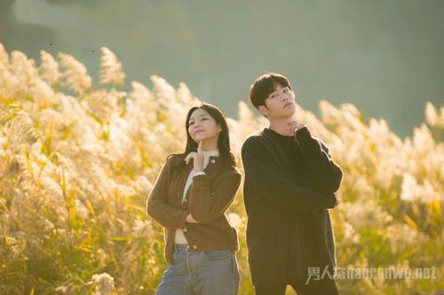 女人在流泪的时候是最脆弱的