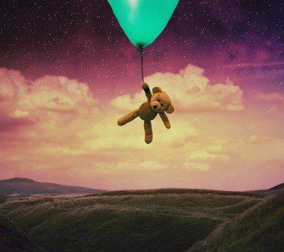 在雨中无休止地奔跑