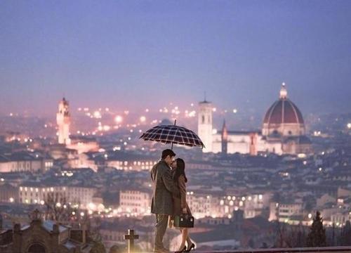 当你与爱人在一起时