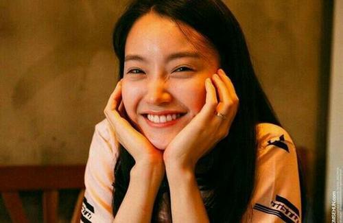 请欣赏由编辑组织的关于友谊和幸福的句子