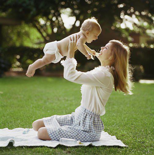 如何形容母亲的幸福表情