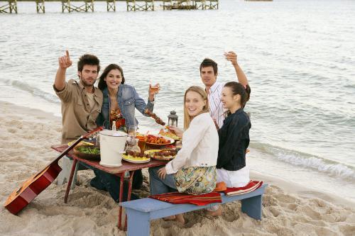 小编整理了一些关于吃晚饭