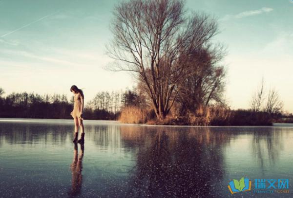 有时与外部环境存在某种关系