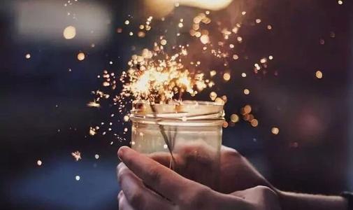 编辑编辑了一些有关显示家庭温暖的句子