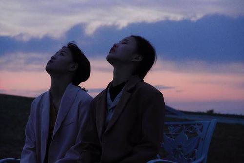 闷热，甜蜜和悲伤的句子