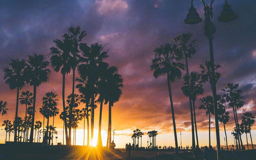 假装快乐不是真的快乐