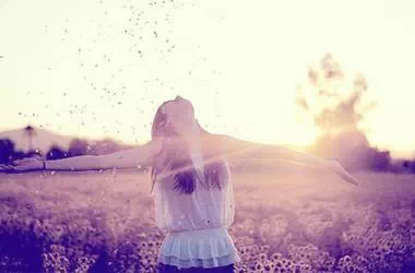 遗憾选择婚姻的句子1