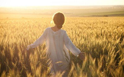 阳光个性签名女生清新