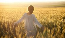 阳光个性签名女生清新