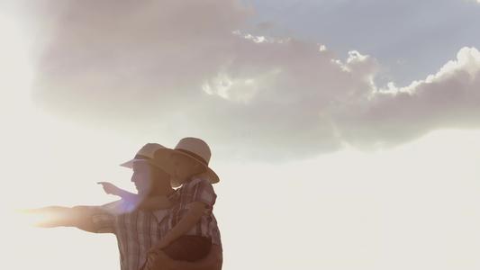 关于父子情感亲情的句子