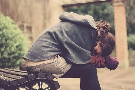 20.痛苦是您不愿忍受的人或事物。当您永远离开自己时，您将无能为力。