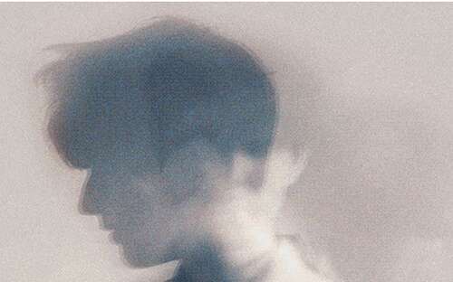 10.您考虑了很长时间，终于过去发送了一个“晚安”，他高兴地跟她聊天，“哈哈哈，真讨厌有人每天都要送我晚安”，“哈哈哈不要关心她，让我们继续聊天”。您的担心可能会成为其他人的笑话。