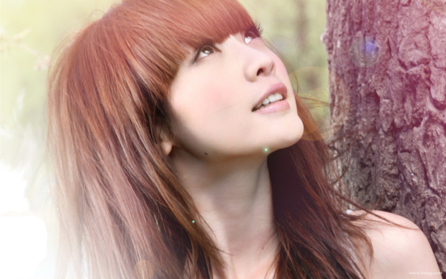 20.生活取决于到处的辛勤工作，幸福的女人善于努力工作：一流的女人争取气质，二等的女人争取力量，三等的女人争取运气，三等的女人争取背景。我是我自己最好的背景。