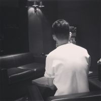 11.错过最后一站的幸福，然后等待下一站的幸福。