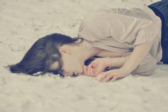 26.岁月肆意流逝，在时间的间隔中迷失了。