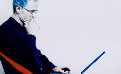 11.实际上,任何突然的灵感都不能代替长期的努力。