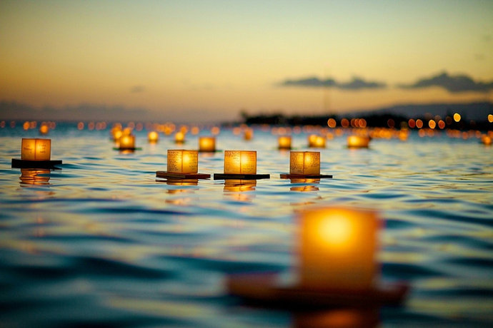 心是清晰的，一切都是黑暗的