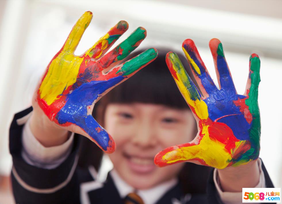 10.花园里开满了芽，全是香。