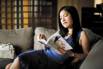 在过去的十年中，她出版了20多种作品，其作品的累计销量已达到1000万册。[1]她的代表作品有《汀雪楼》系列，《镜子》系列，《羽毛》系列，《丁剑阁》系列，《夜笛吹雨》，《小潇》，《满清》，《花镜》，《雪》蝴蝶”，“天山积雪”等