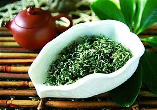 12.半床梦刚回来，在活着的火开始时炸了淡水。