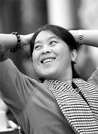 其作品曾获得“鲁迅文学奖”，“冰心散文奖”，“茅盾文学奖”等文学奖。一些作品已在英国，法国，日本，意大利和其他国家出版。他是当代中国影响广泛的作家之一。