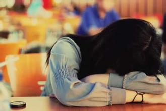 22.现在你他妈的嘲笑我，当我站起来时，你甚至没有机会跪下。