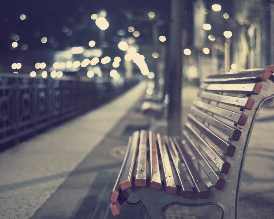 伤心的谈话与图片