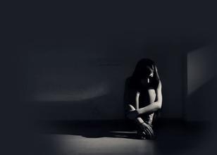 悲伤的谈话与图片3