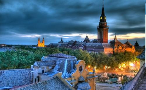 12.我今天要参加考试。我会给你发个幸运的消息。据说在考试那天...