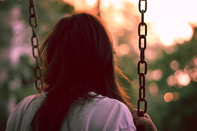 10.您是否知道明亮的月亮照在水面上？