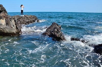 10.夏天炎热，保健很重要；长期使用电风扇不合适，空调冷风比较谨慎；夏季炎热，食欲不振，饮食清淡，少油腻；调整心情和心情，享受一个快乐的夏天。