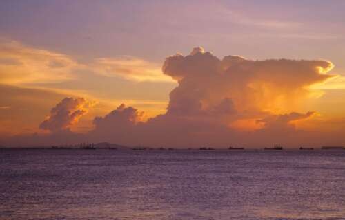 适用于在日落和傍晚发送漂亮的句子，在日落时拍照并在朋友圈2中发送浪漫的文案