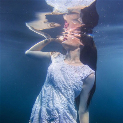 安慰心痛的句子说说心情短语 1