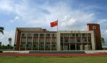 赞美学校的句子简短