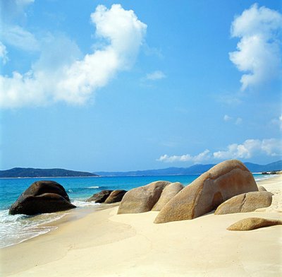 11.宽容是和平的种子，幸福是幸福的阴影。祝您身体健康，并远离感冒。我希望看到你开心。祝您每天都关心您！