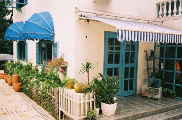 10.没有人不能离开任何人。没有人不能不留下任何人。