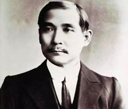 15.由于我的生命必须在十年内丧生，这是该国成千上万年永生的基础，因此人们可以知道其价值的重要性。 - 孙中山