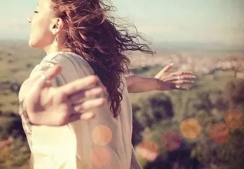 关于女性自信心的句子