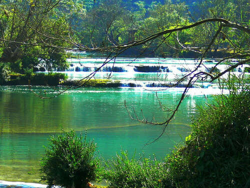 11.站起来，关上门，背着书包，微笑，抬起双腿，然后齐步走！方向：快乐家园。下班密码已发送给您，松开皱眉，让您心旷神怡。愿你永远快乐。